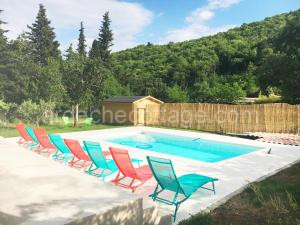 Villa in Thueyts near Pont du Diable, cleaning included à Thueyts